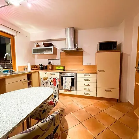 Holiday home Herzensort - Wohlfuehloase Fuer 10 Personen Roedermark