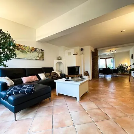 Holiday home Herzensort - Wohlfuehloase Fuer 10 Personen Roedermark